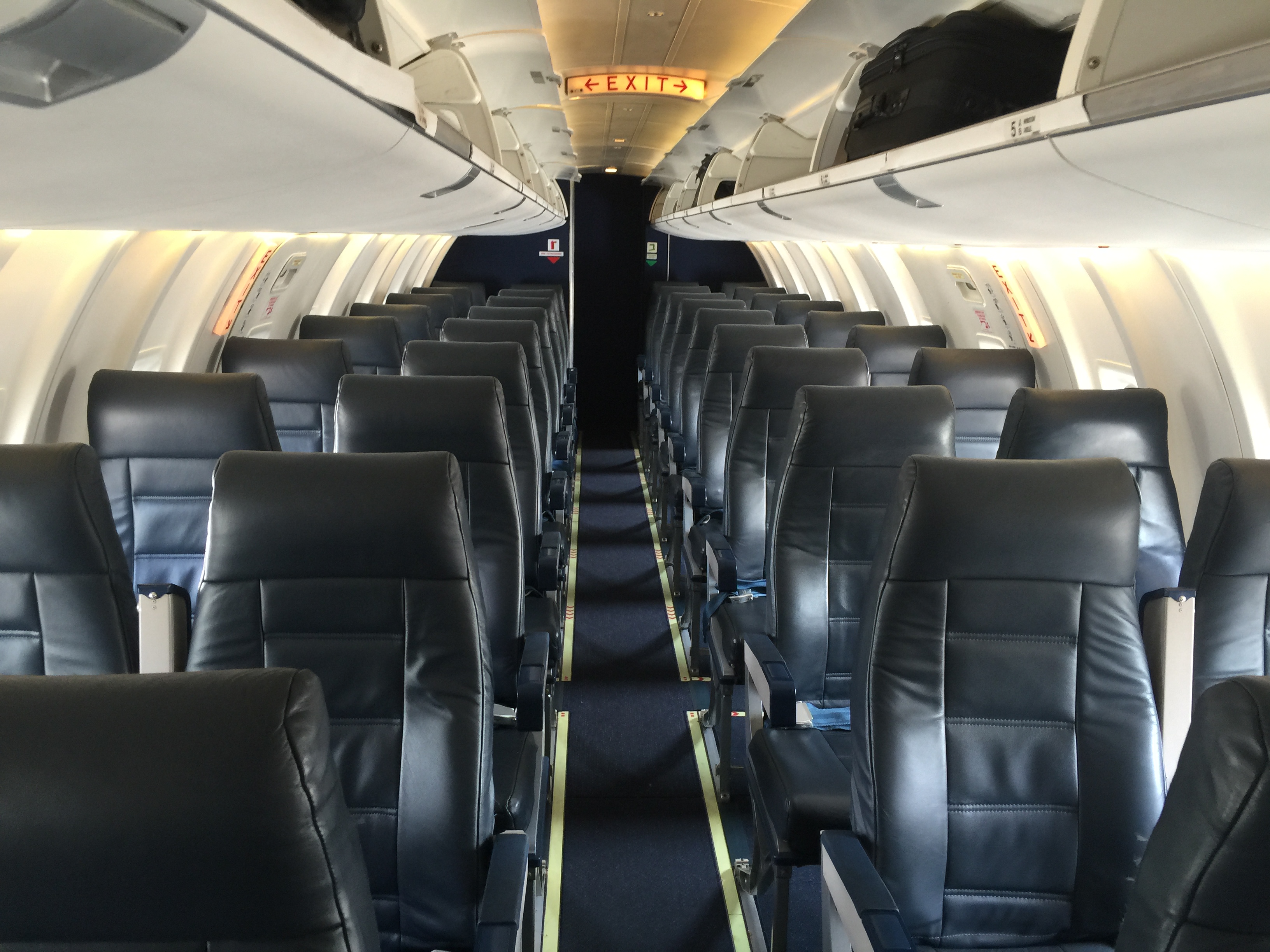 Review American Eagle Crj 200 Charlottesville To Chicago